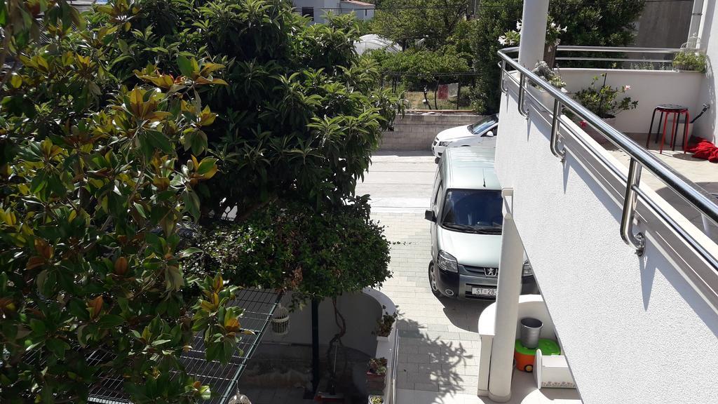 Villa-Apartments Karmel Kastela Exterior photo